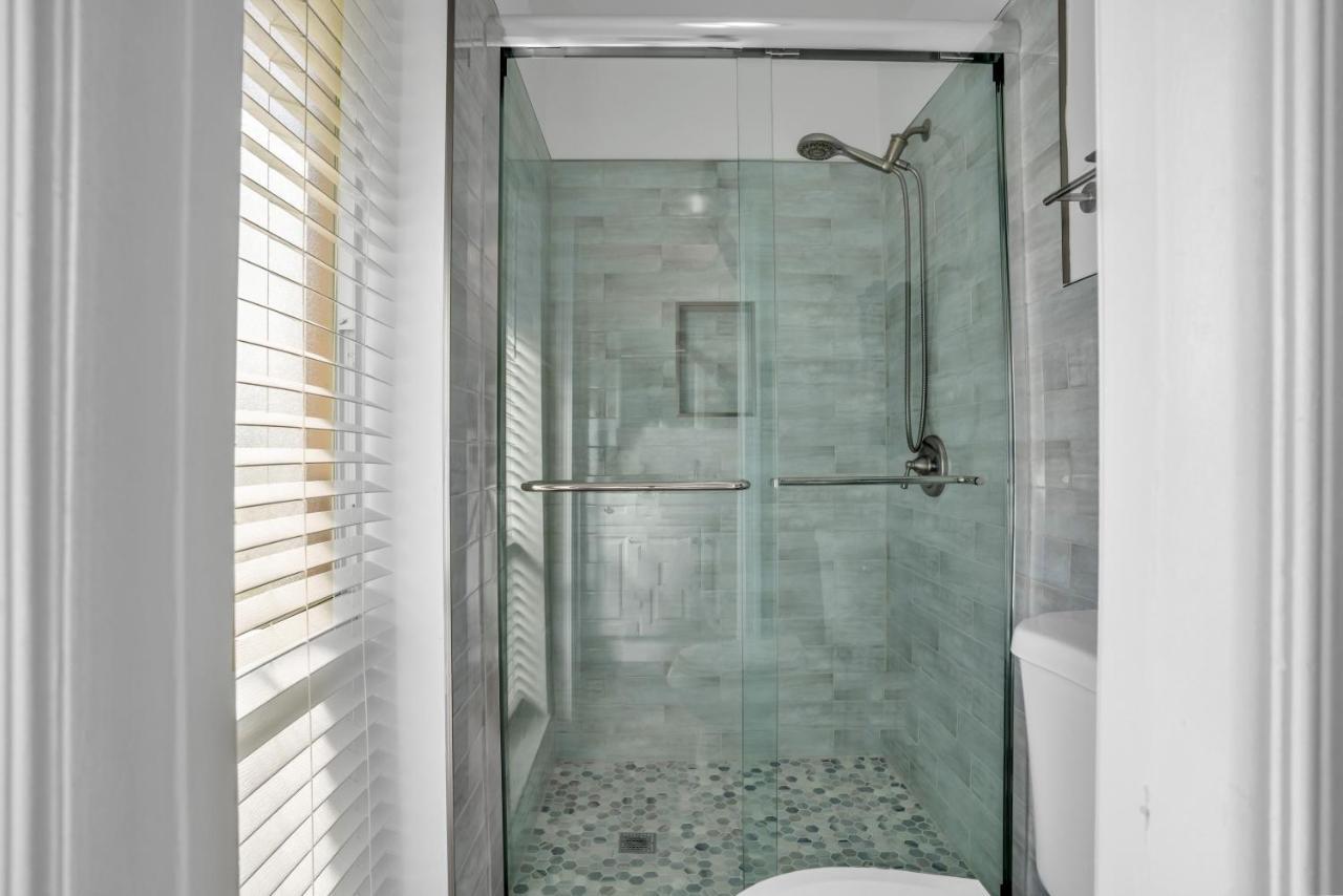 4 Bd Near Beach Spacious Solar Heated Pool Waterfront Home Pompano Beach Exterior photo